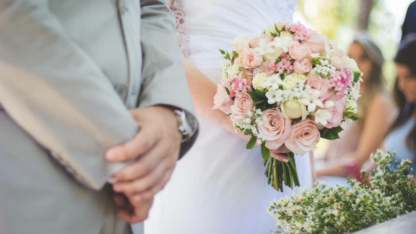 Фото - Ведущая «Давай поженимся!» назвала россиянкам плюсы брака по расчету