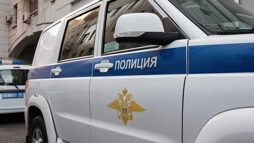 Фото - Возможность полиции заходить в квартиры россиян без их согласия не подтвердилась: Фактчекинг