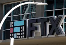 Фото - Криптоинвесторы подали в суд на бывшего главу FTX и знаменитостей, рекламировавших криптобиржу
